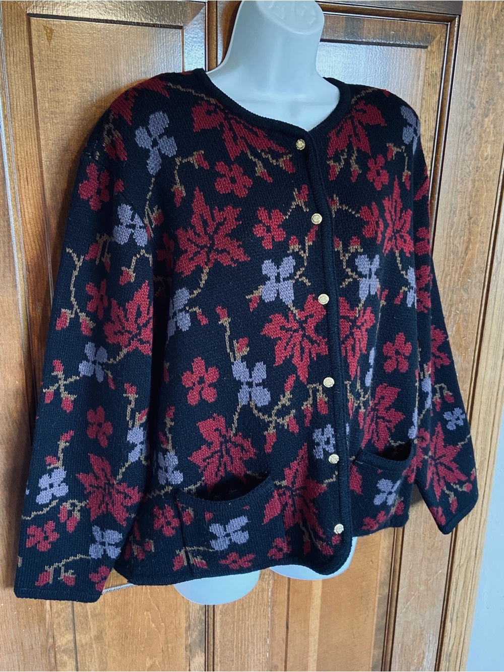 Liz Baker Vintage Crystal Kobe Floral Knit Cardigan button up Size Large